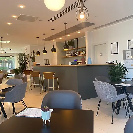Quarto Verde Aparthotel